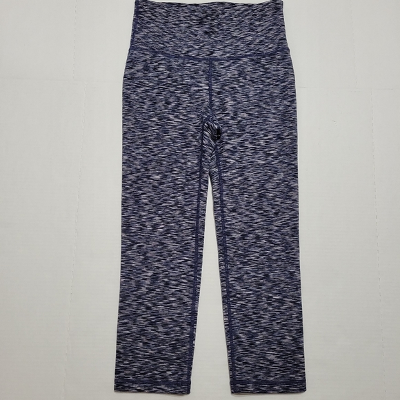 Gap Fit Blackout Technology Leggings - Picture 2 of 7